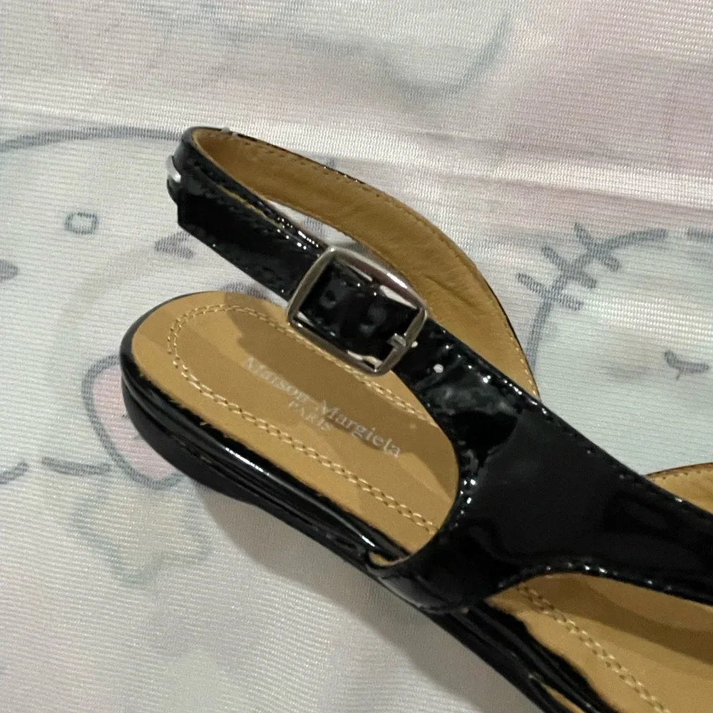 Maison Martin Margiela Black Patent Slingback Flats - Picture 6 of 12